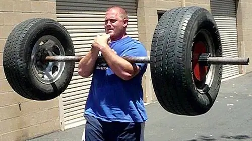 Зерхер несет