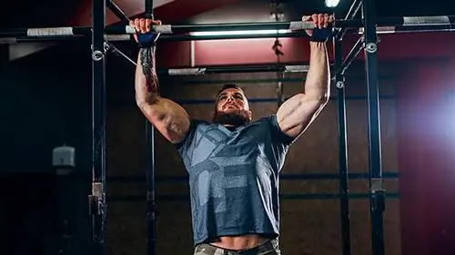 Подтягивания для больших парней