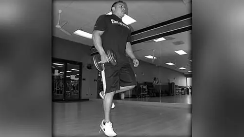 Прыжок на одной ноге