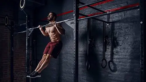 Подтягивания киппингом