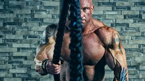 7 способов накачать мышцы с помощью боевых веревок