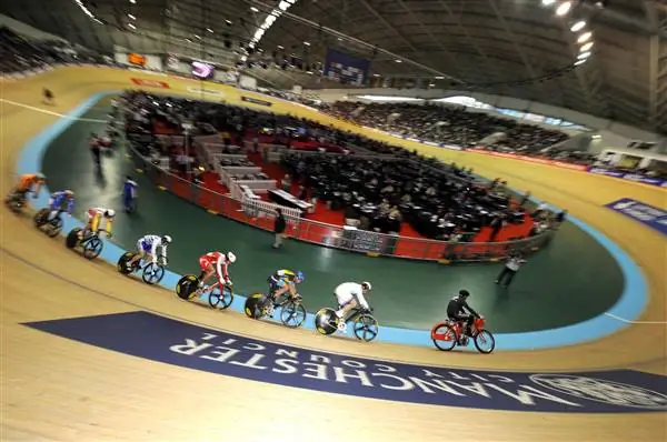 Team Sky покидает манчестерский велодром по просьбе British Cycling