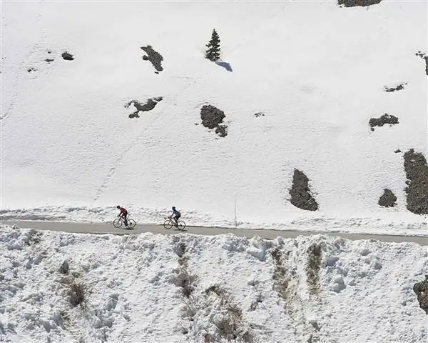 Передвижной клуб Rapha направляется в горы на L'Étape du Tour