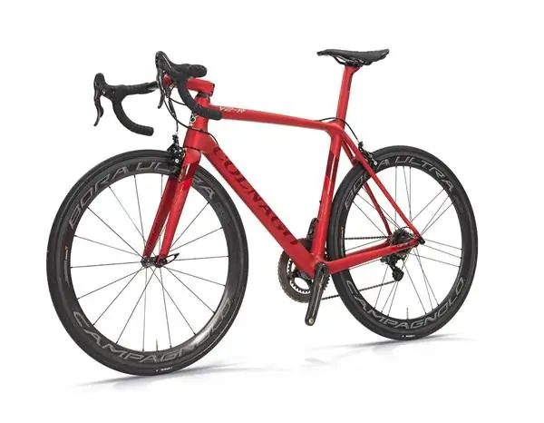 Colnago выпускает обновленный аэродинамический шоссейный велосипед V2-R