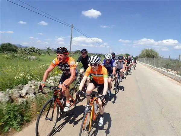 Забронируйте поездку со списком ведер со Stuart Hall Cycling