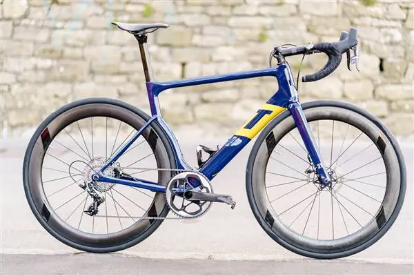 Custom 3T Strada от Aqua Blue Sport с 1x системой