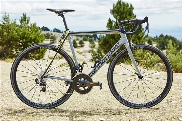 Велосипедист В фокусе дня трека: Cannondale SuperSix Evo Hi-Mod