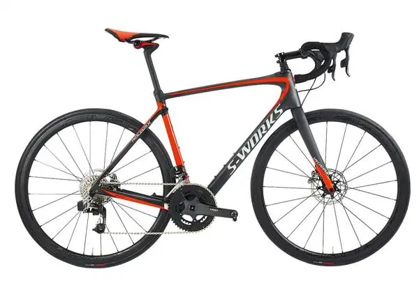 Cyclist Track Day Focus: примите участие, чтобы получить шанс прокатиться на Specialized S-Works Roubaix Expert Disc