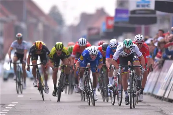 Смотрите: Quick-Step Floors реагируют на душераздирающую потерю в Генте-Вевельгеме