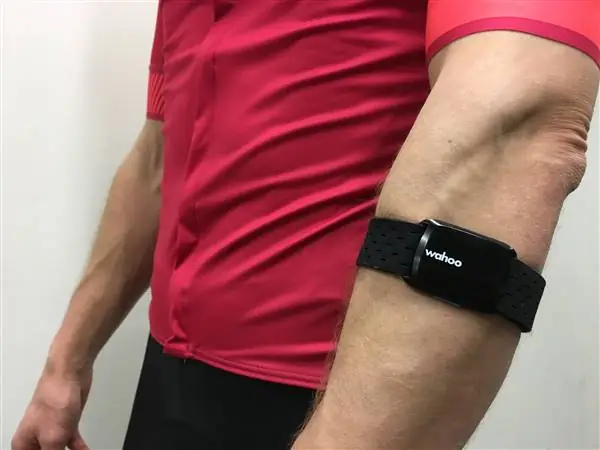 Wahoo Tickr Fit обзор повязки