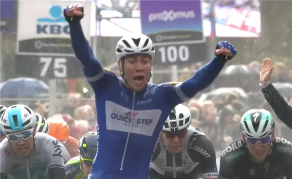 Фабио Якобсен выигрывает захватывающую гонку Scheldeprijs