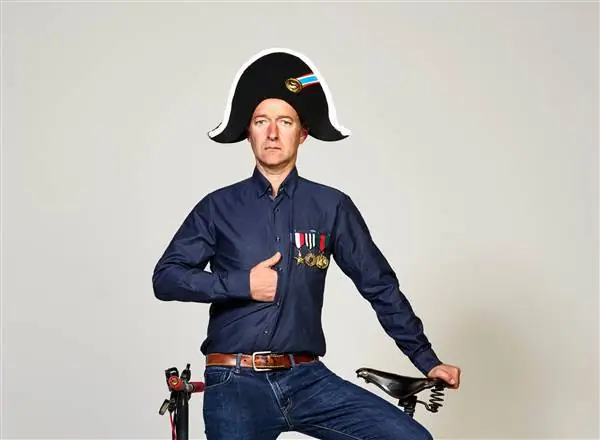 Нед Боултинг примет участие в турне с новым моноспектаклем Tour de Ned