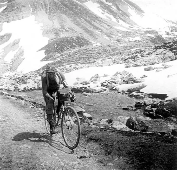 Юджин Кристоф щелкает вилками на Тур де Франс 1913 года