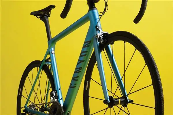 10 причин полюбить этот велосипед: Canyon Ultimate CF SLX 8.0