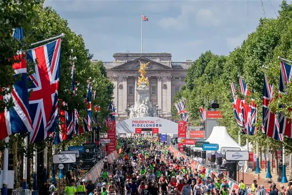 Галерея: мероприятия RideLondon показывают, что возможно, когда людям отдается предпочтение перед автомобилями