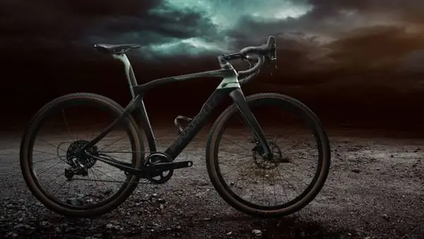 Pinarello выходит на бездорожье с велосипедами Grevil и Grevil+