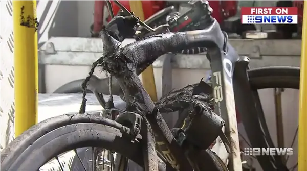 Подержанный двигатель загорелся, уничтожив мотоцикл Pinarello