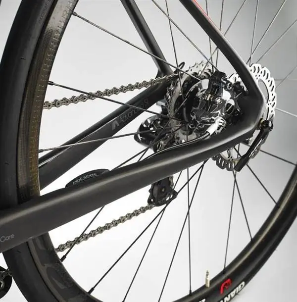 Дисковые тормоза Giant Defy Advanced SL 0