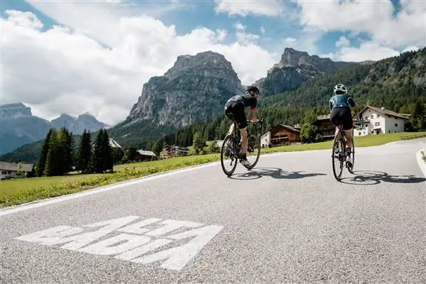 Alta Badia: с легкостью бросайте друзей и арендуйте самые высокие в мире электровелосипеды