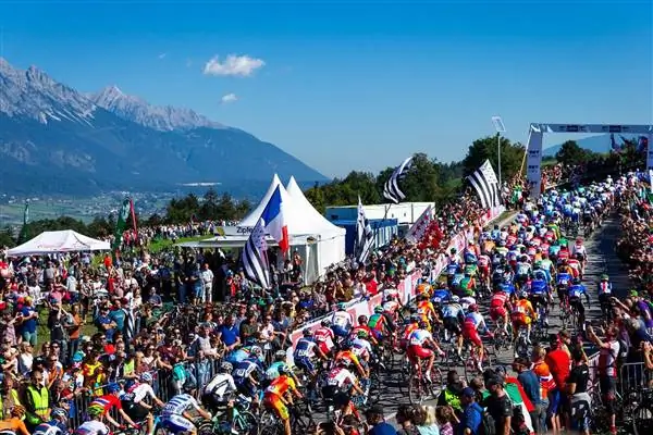 Крупные велосипедные соревнования UCI приносят пользу местной экономике, говорится в исследовании