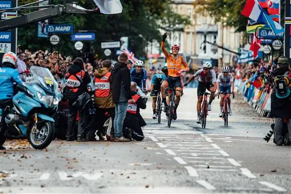 Иекхофф подает в суд на UCI из-за спорной дисквалификации с чемпионата мира
