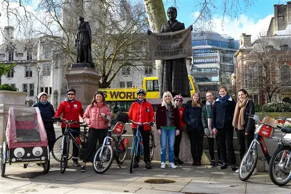 TfL Cycle Your City направлена на то, чтобы привлечь больше женщин к поездкам на работу