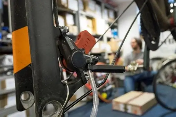 Отработанная жидкость для гидравлических дорожных дисковых тормозов Shimano