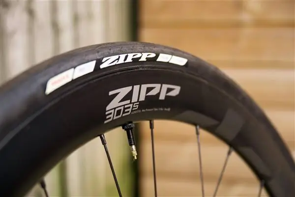Zipp 303 S: универсальность и скорость менее чем за 1000 фунтов стерлингов