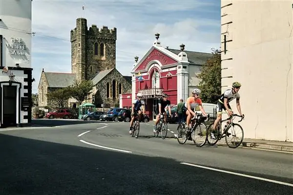 Групповая езда может вернуться в июле, так как British Cycling разработала дорожную карту для велоспорта этим летом