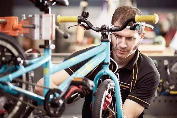 Halfords закроет 60 магазинов, несмотря на бум продаж велосипедов