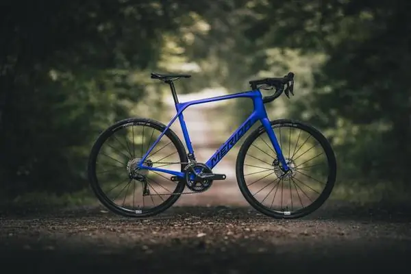 Новый Merida Scultura Endurance: более слабая геометрия и широкие шины