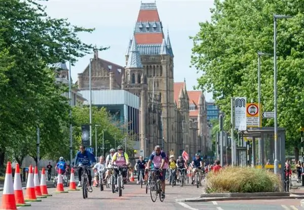 Деньги, собранные на RideLondon и Лондонском марафоне, помогут активизировать Манчестер