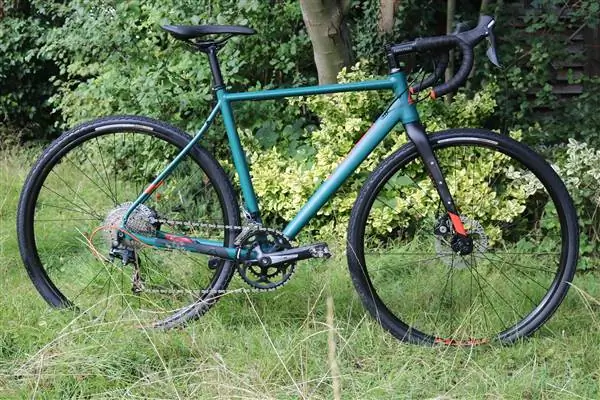 Обзор гравийного велосипеда Fuji Jari 1.5