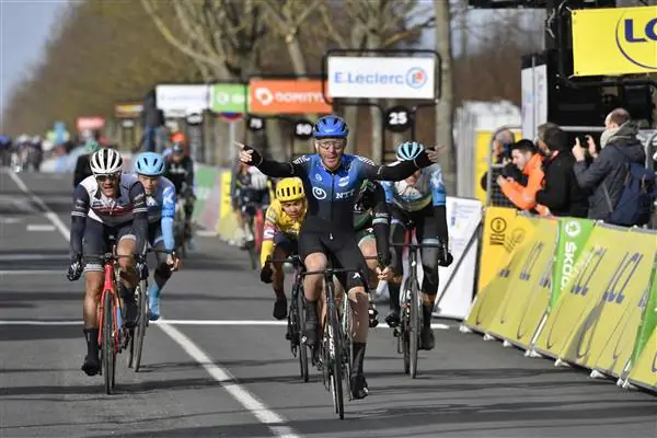 Ассос спасает будущее африканской команды WorldTour NTT Pro Cycling