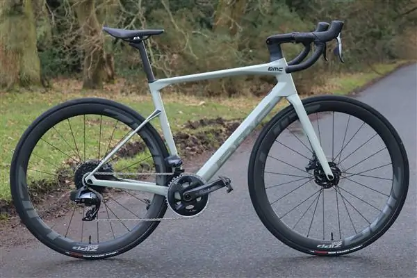BMC Roadmachine 01 Three обзор