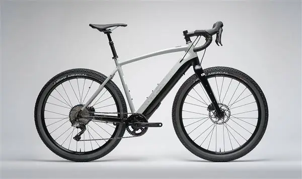 Cairn e-Adventure обзор электронного гравийного велосипеда 2-го поколения