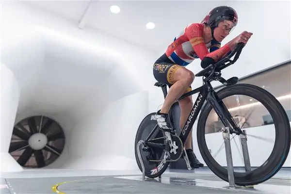 Halfords пожертвовал аэродинамическую трубу British Cycling