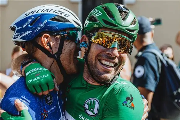 Галерея: День, когда Марк Кавендиш повторил рекорд Эдди Меркса по победам на этапах Тура