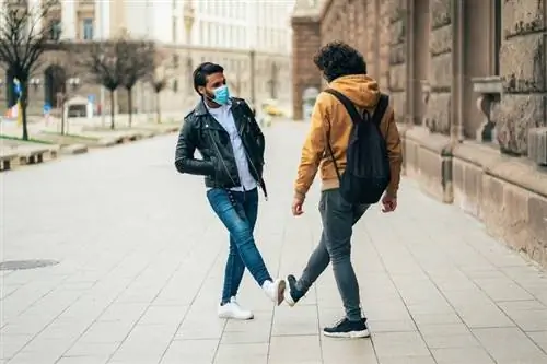 Маска, дистанция, мыть руки? Это действительно защищает от вируса короны