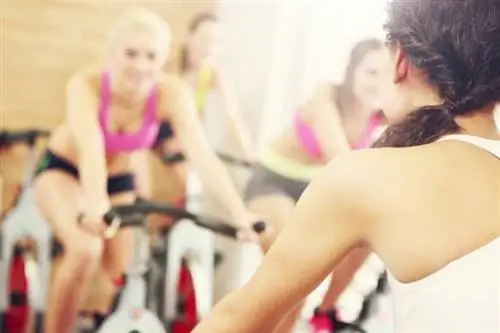 Вращение SoulCycle плюс система жизнеобеспечения