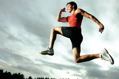 Лучшие спортсмены, принимающие допинг, часто перегружены