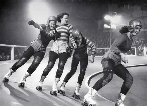 Роликовые коньки, роллер-дерби