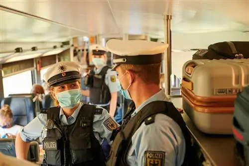 Вирус короны: обязательные маски в общественном транспорте подлежат усиленному контролю