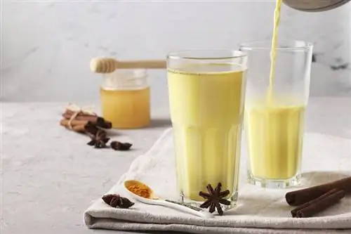 Латте с куркумой и льдом: летняя версия Golden Milk – это так просто