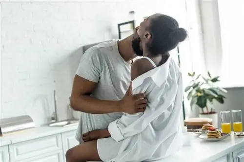 Советы & Советы: Как избавиться от засосов