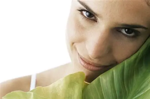 Органическая косметика, уход за кожей, фитовелнес, wellness, Caudalie, Dr. Hauschka, Nuxe, Clarins, Origins Органическая косметика, уход за кожей, фитовелнес, wellness, Caudalie, Dr. Hauschka, Nuxe, Clarins, Origins