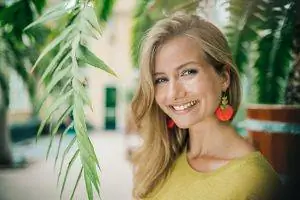 Лаура ван де Ворст