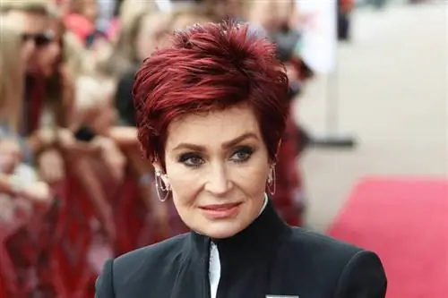 На 14 кг меньше: Шэрон Осборн так плохо себя чувствовала из-за инъекции для похудения Ozempic