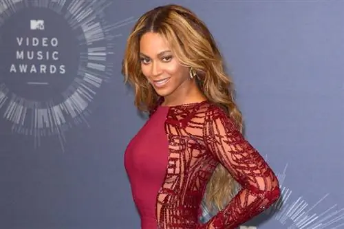 Стильная одежда для тренировок от Beyoncé