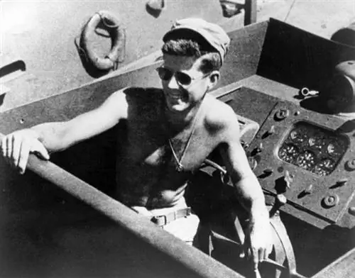 JFK, Кеннеди, семья Кеннеди, президент, PT109, травма спины JFK, Кеннеди, семья Кеннеди, президент, PT109, травма спины